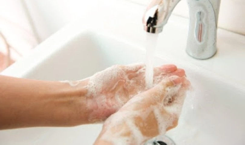 Νομίζετε ότι πλένετε σωστά τα χέρια σας; Μάλλον ανήκετε στο 97% που κάνει λάθος!